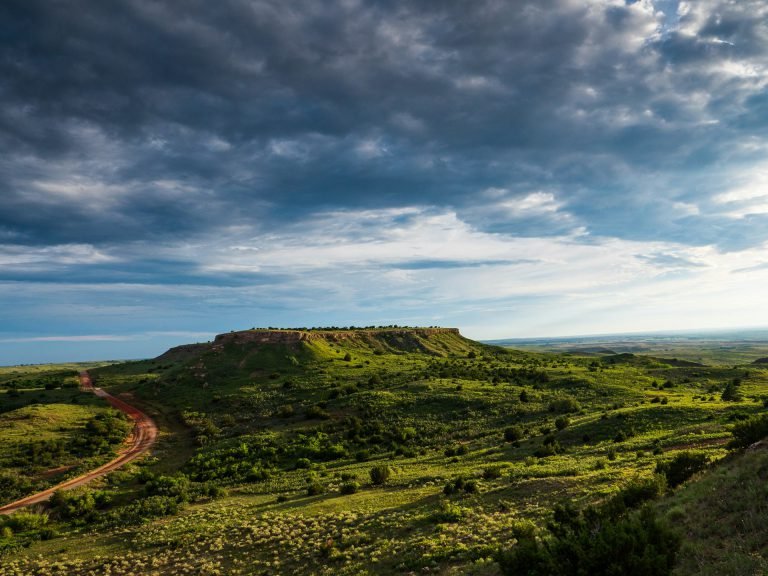 Oklahoma landscape — photo by Raychel Sanner on Unsplash